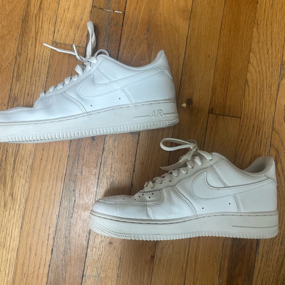 Nike Air Force 1 size 9.5 - Picture 2 of 6